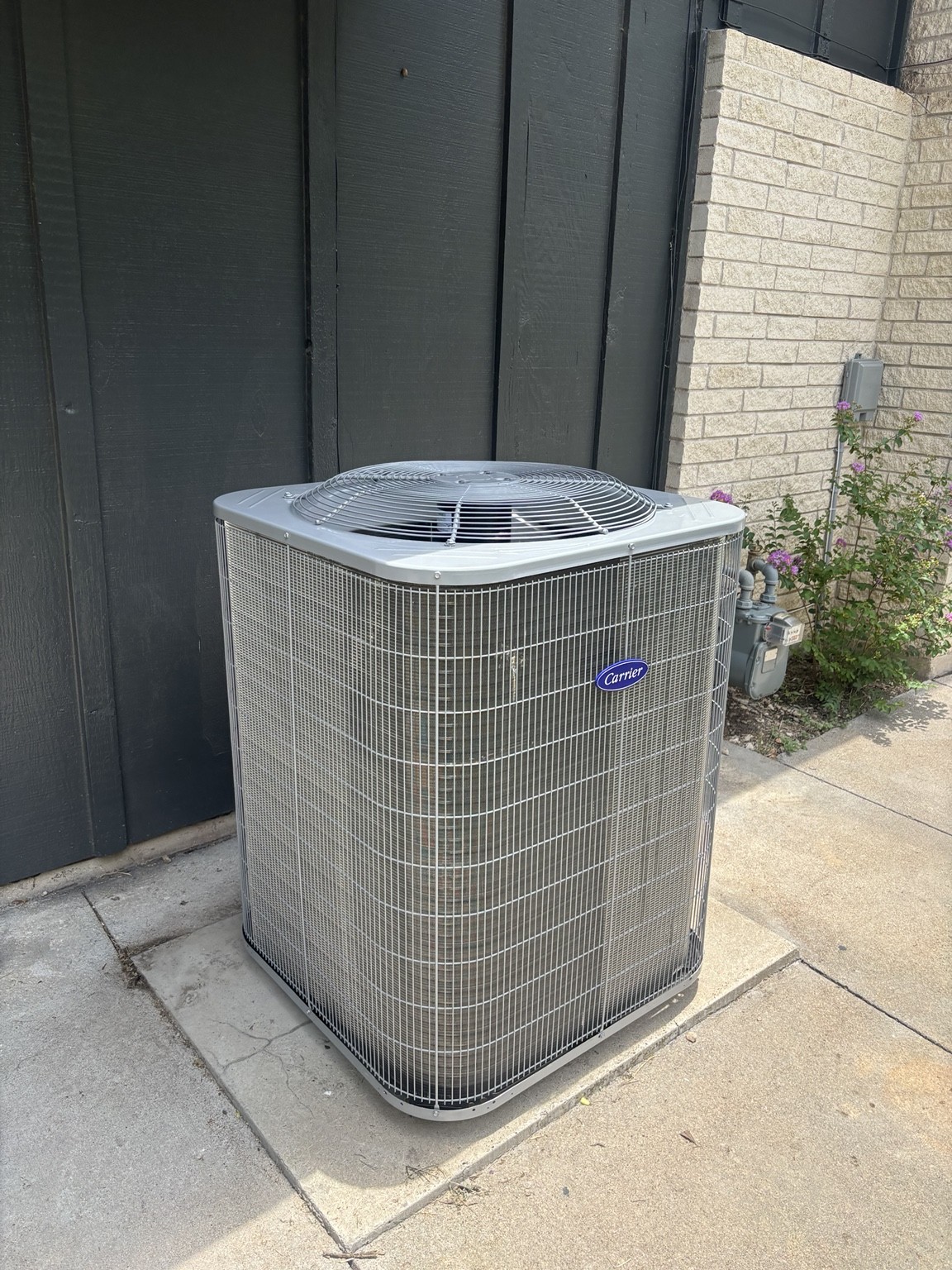 Outdoor Carrier condenser installation